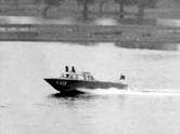 Grenzboot G 617 auf Schnellfahrt