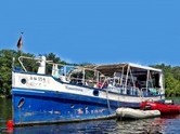 priv. als Motorwohnschiff in Berlin