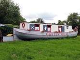 ex Wohnschiff Matika als Gartenlokal " MS Kochdobb"